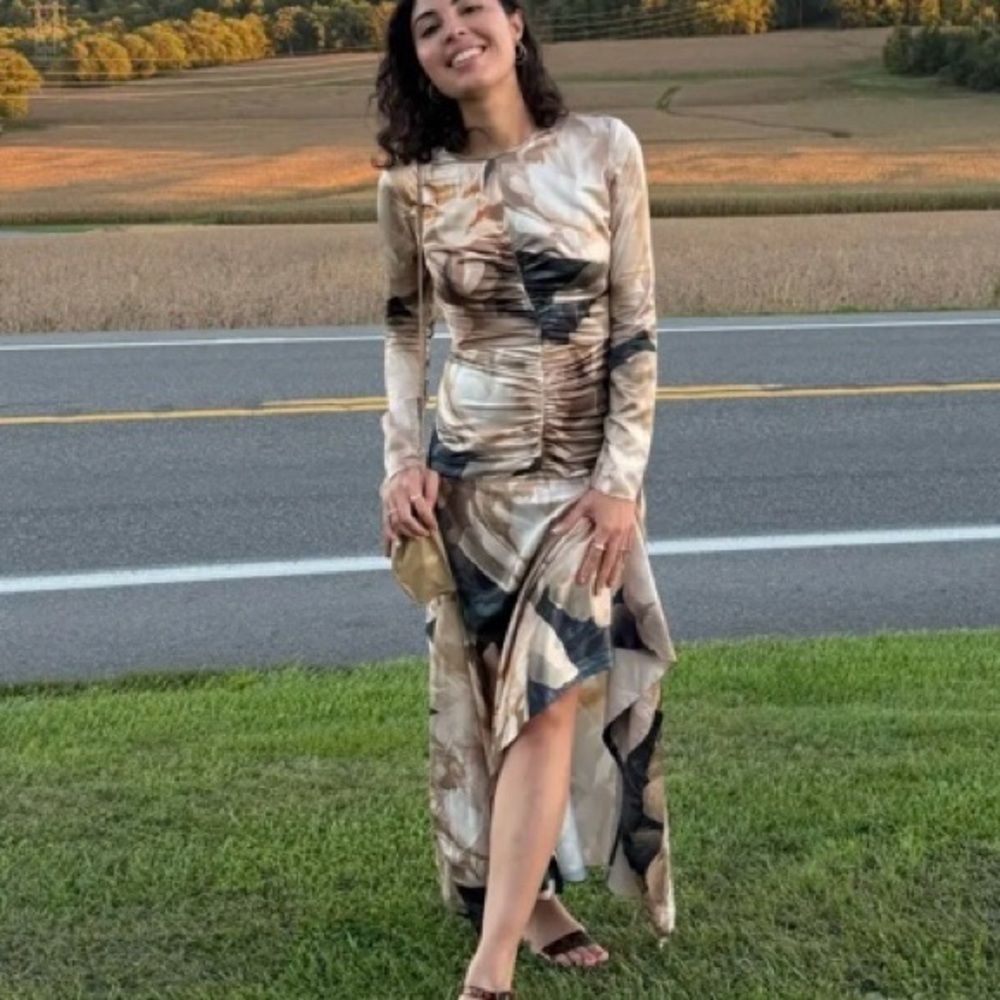 Aknvas Houston Midi Dress Ruched Long Sleeve in Tan & Cream Size 4